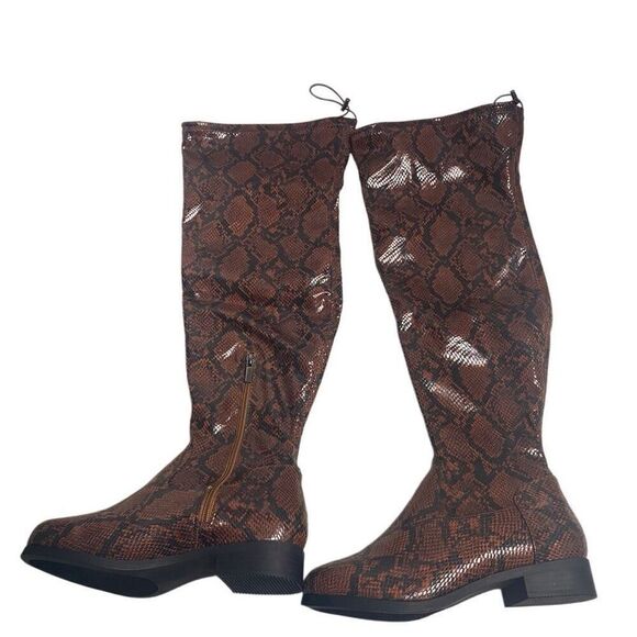 SHOEDAZZLE Women’s Knee Boots Reena Snake Design Beown Size 8 Zipper Closure NEW - Picture 2 of 11